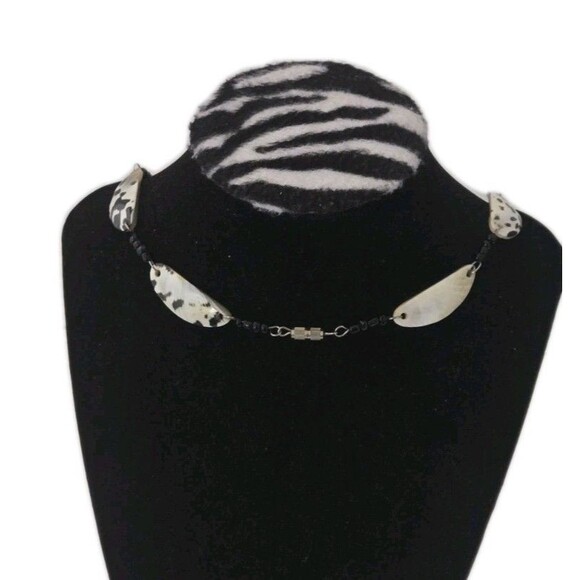Vintage Handmade Art Deco Kenyan Sea Shell & Black Beads Collar Necklace - Picture 5 of 6
